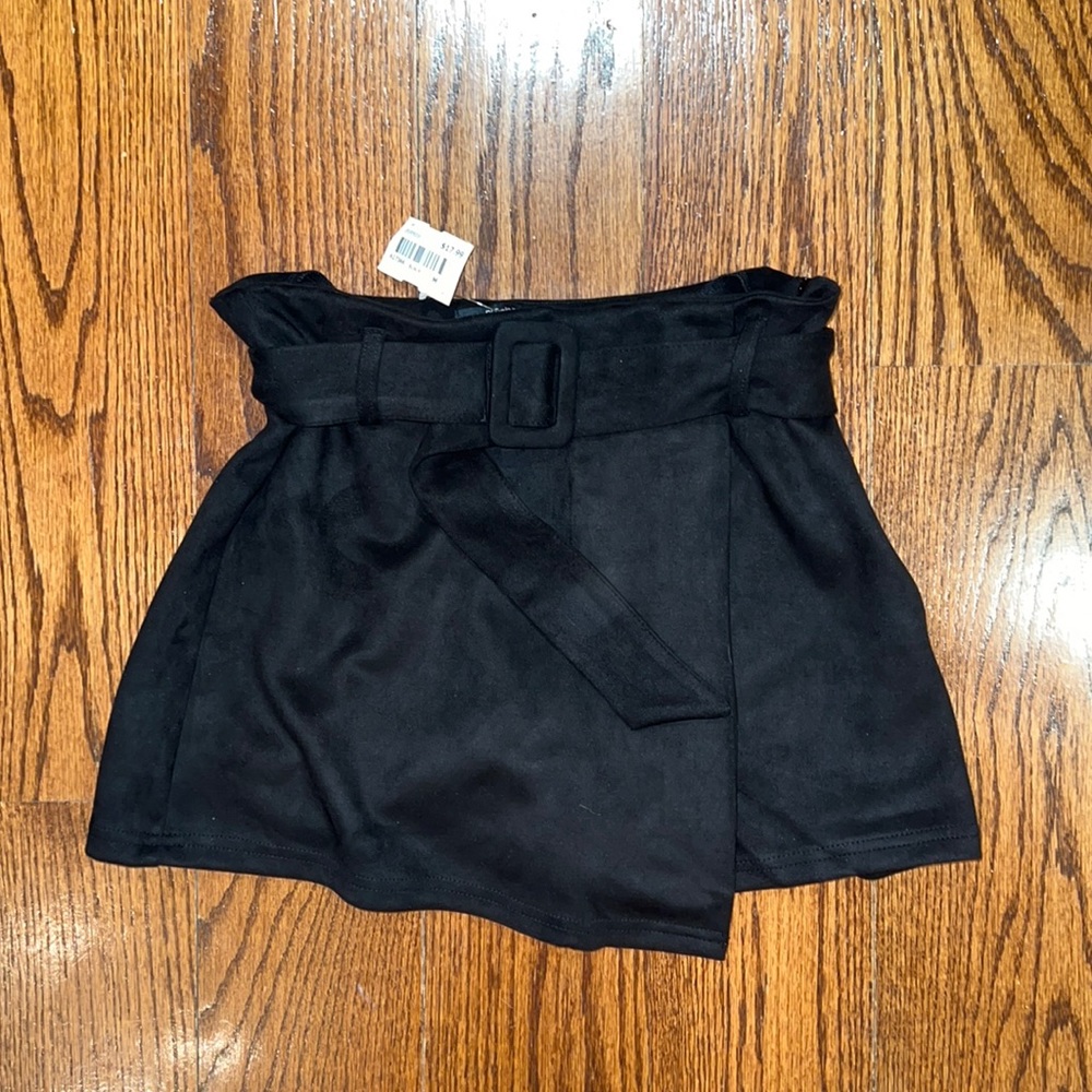 MYSTIQUE BOUTIQUE Suede Skort with Belt attached